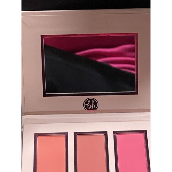 BH Cosmetics Mrs. Bella Rosy 3 Color Blush Trio, NEW - Picture 8 of 10
